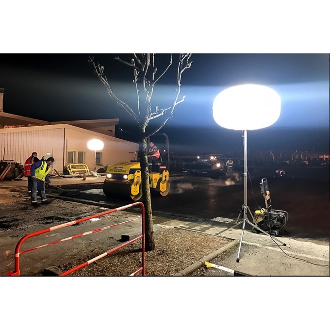 Turn de lumina pentru santiere 800W - 110.000 lumeni – 3,4 m inaltime